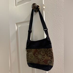 Floral Patterned Shoulder Bag
